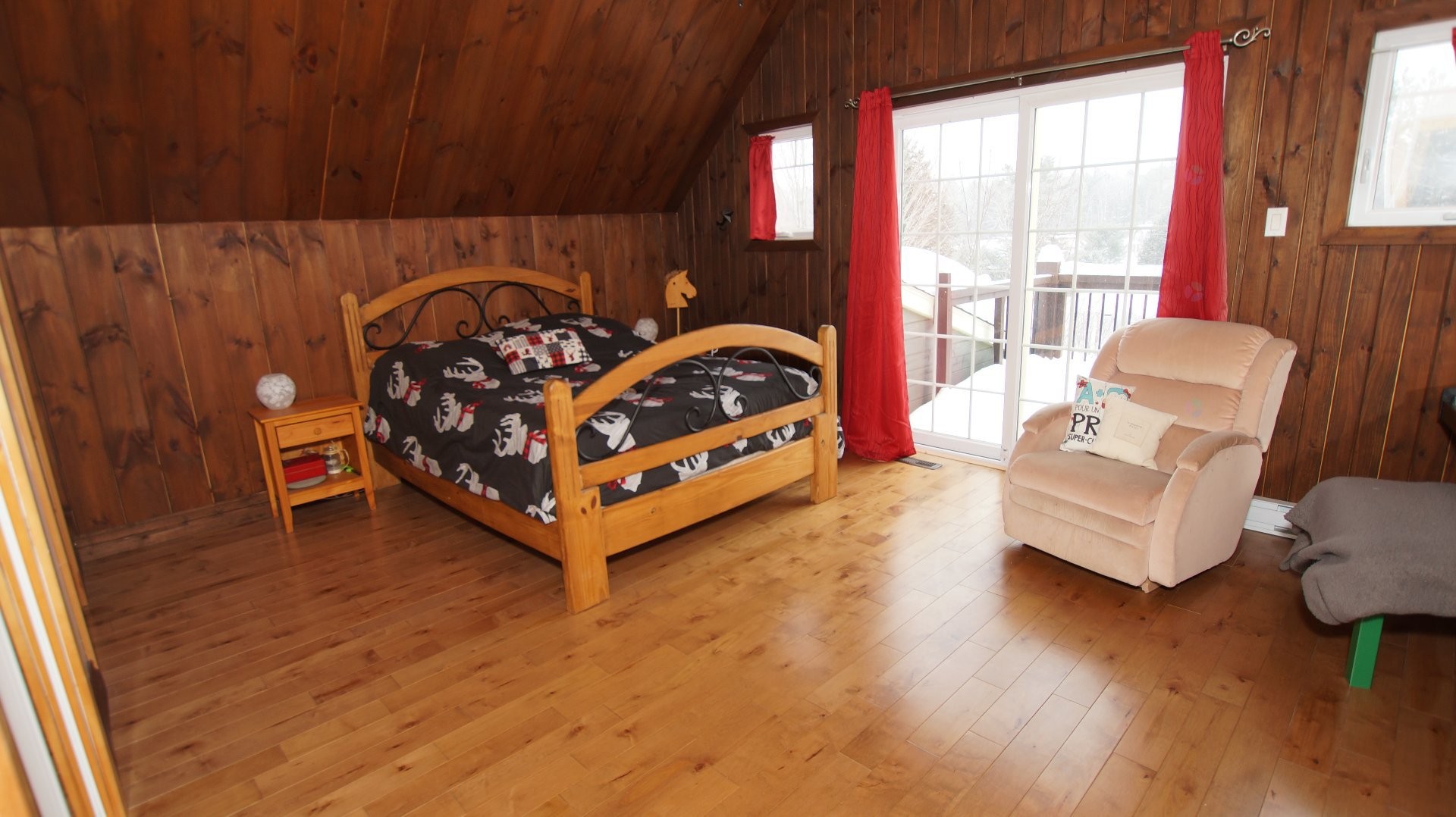 









305


Rue Laforest

,
Saint-Alphonse-Rodriguez,




QC
J0K1W0

