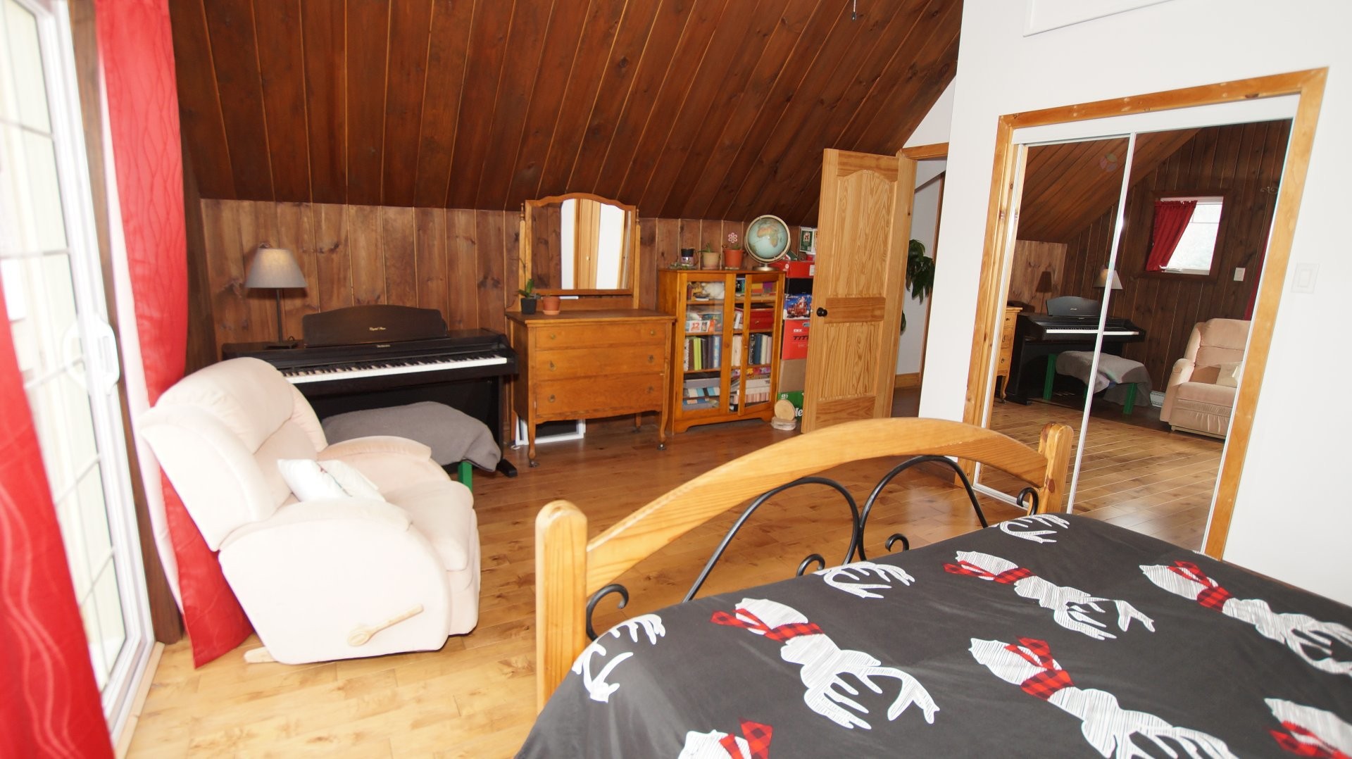 









305


Rue Laforest

,
Saint-Alphonse-Rodriguez,




QC
J0K1W0

