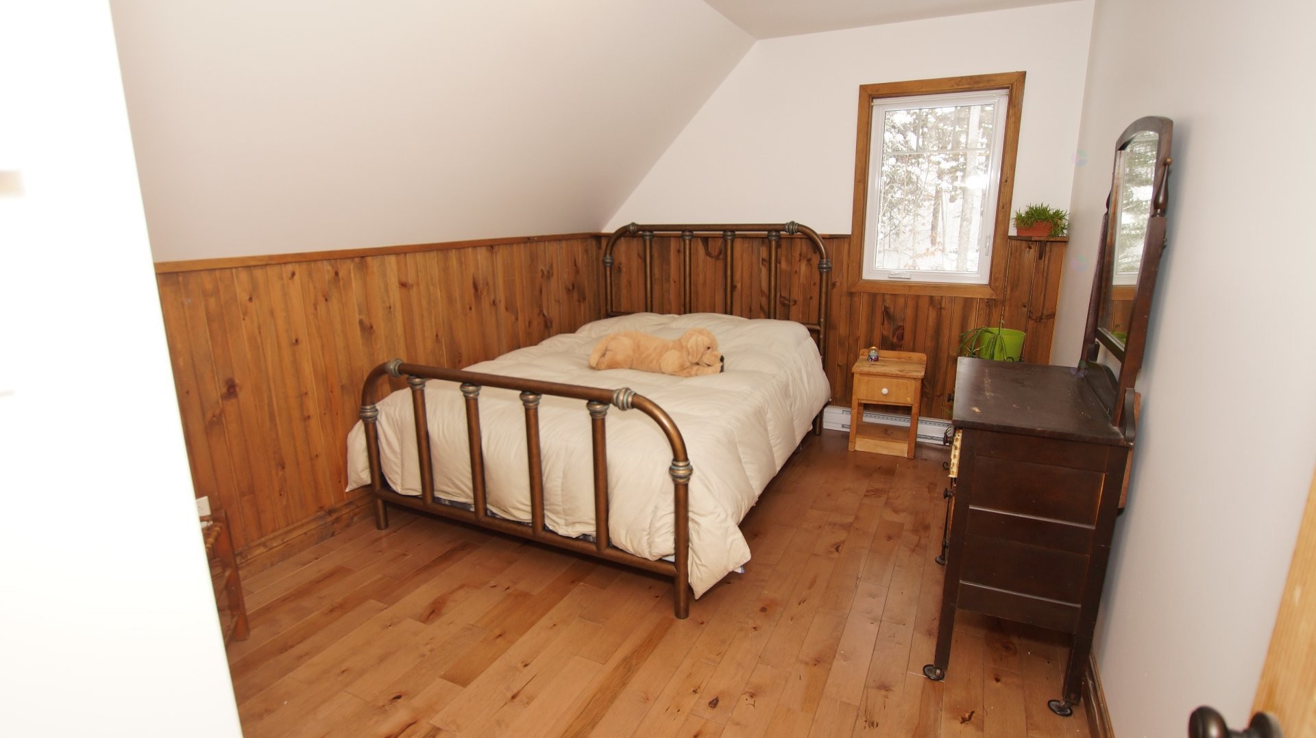 









305


Rue Laforest

,
Saint-Alphonse-Rodriguez,




QC
J0K1W0

