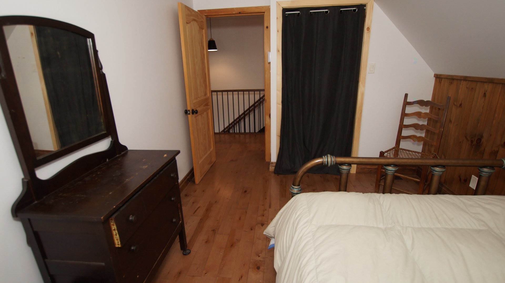 









305


Rue Laforest

,
Saint-Alphonse-Rodriguez,




QC
J0K1W0

