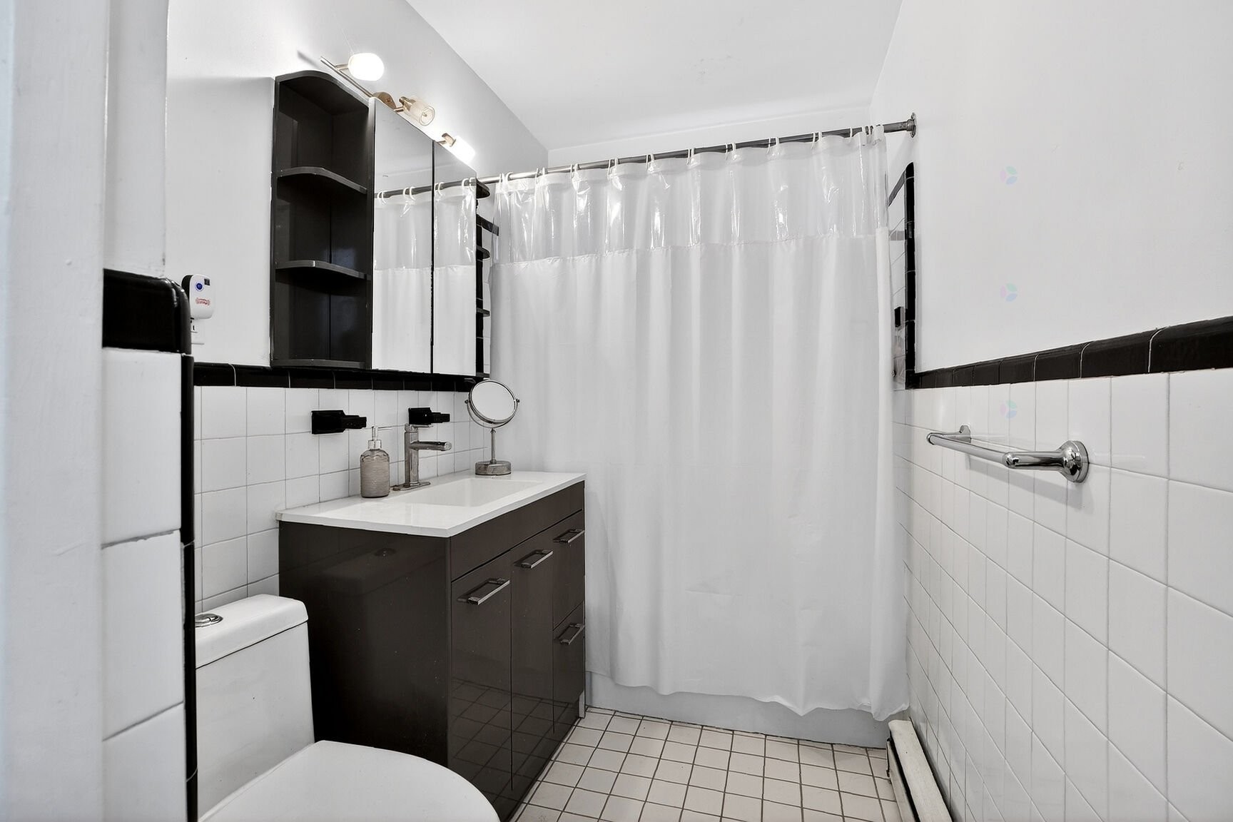 









14


Rue Sunny Acres

,
Baie-d'Urfé,




QC
H9X3B6

