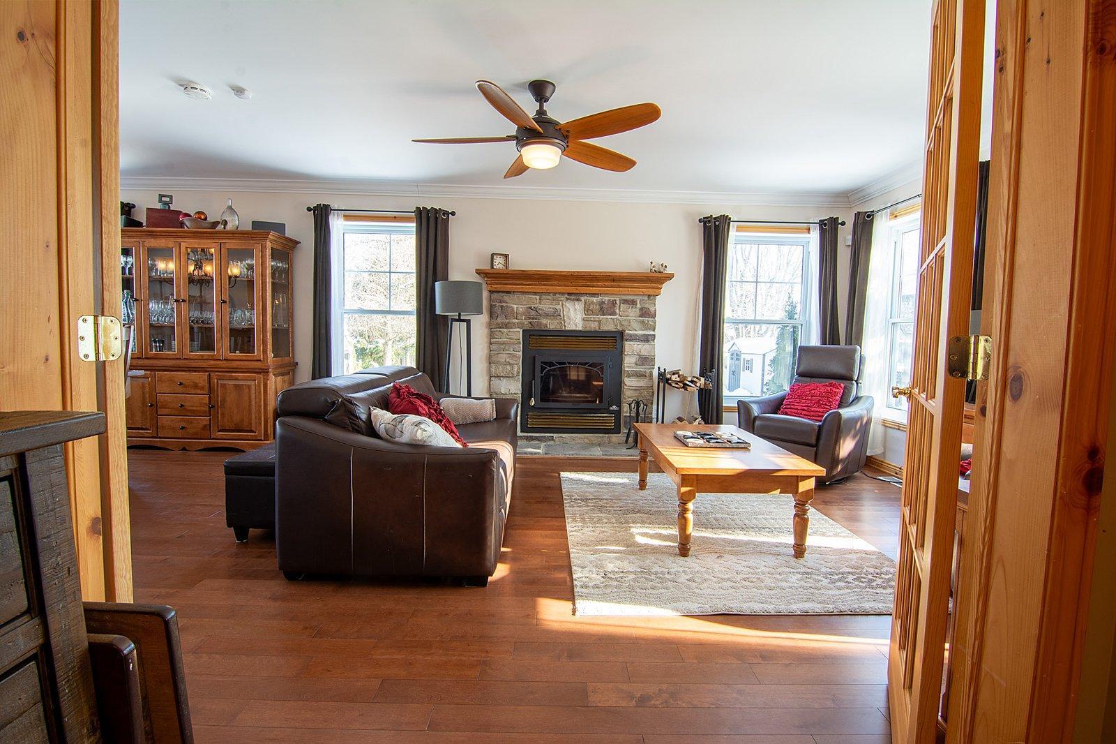 









165


Rue des Érables

,
Carignan,




QC
J3L1B1

