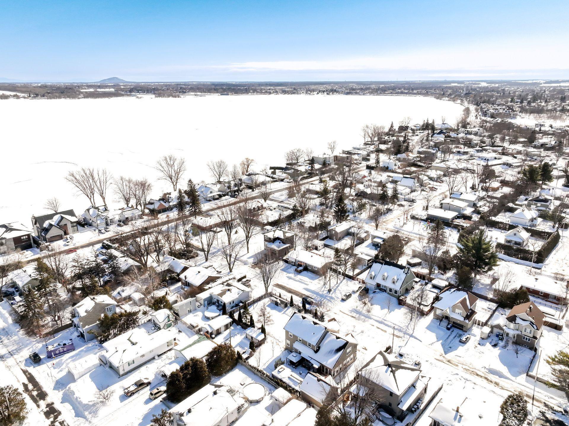 









165


Rue des Érables

,
Carignan,




QC
J3L1B1

