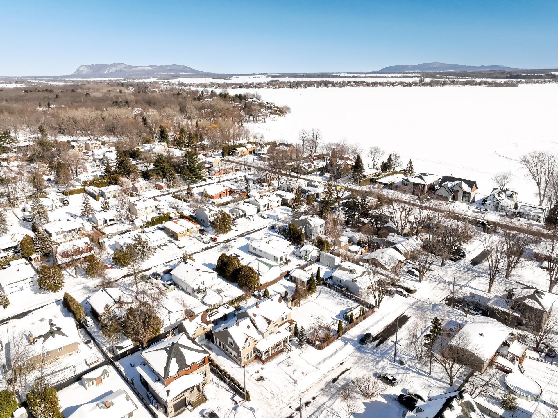 









165


Rue des Érables

,
Carignan,




QC
J3L1B1

