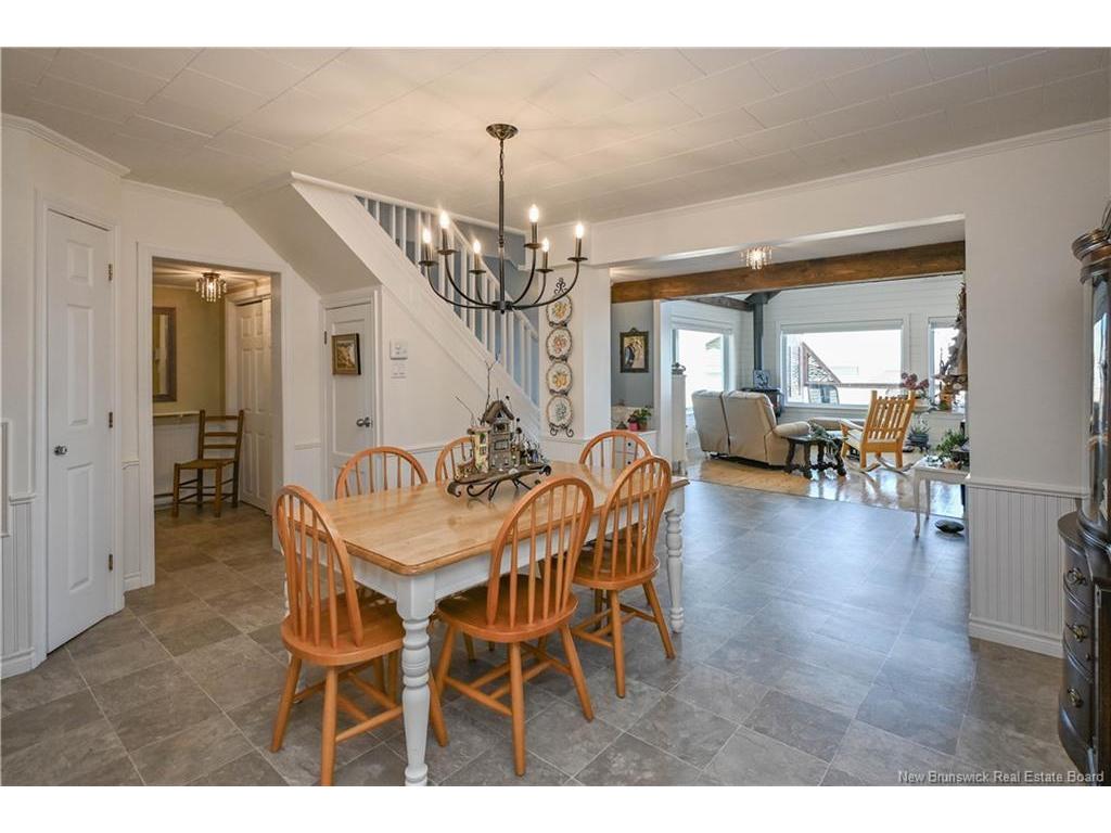 









245


Saint-Pierre E

BLVD,
Caraquet,




NB
E1W 1B1

