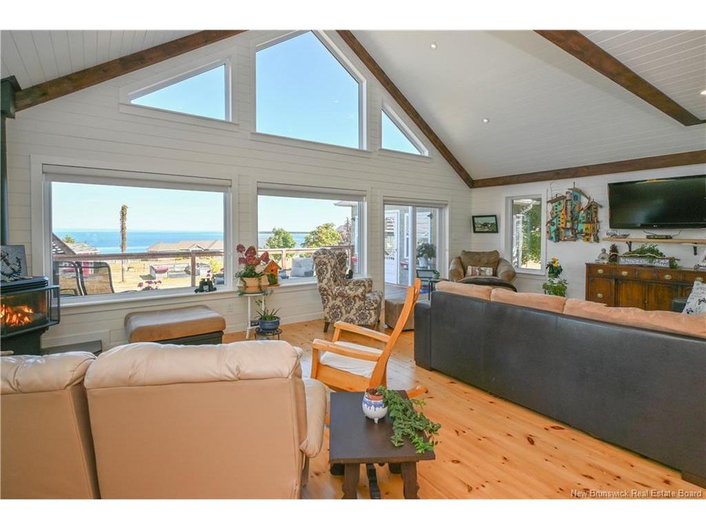 









245


Saint-Pierre E

BLVD,
Caraquet,




NB
E1W 1B1

