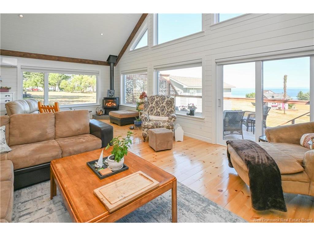 









245


Saint-Pierre E

BLVD,
Caraquet,




NB
E1W 1B1

