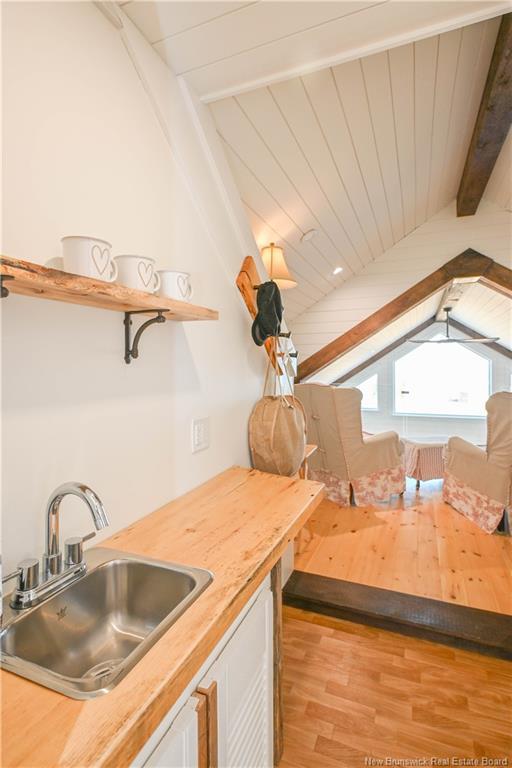 









245


Saint-Pierre E

BLVD,
Caraquet,




NB
E1W 1B1

