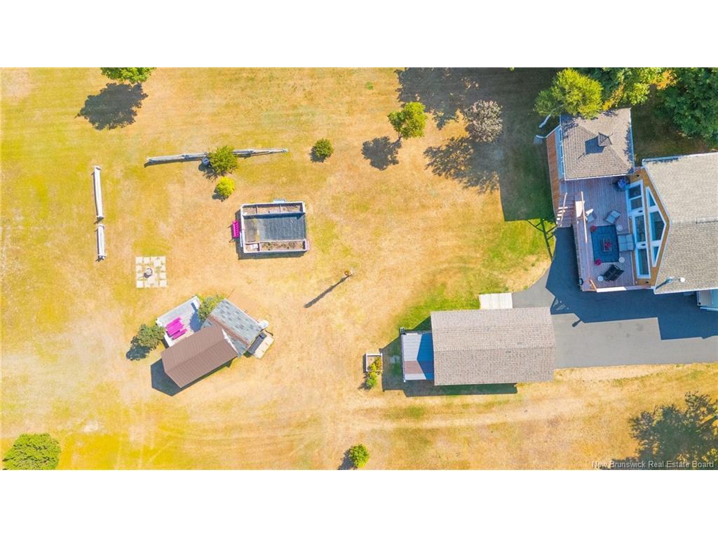 









245


Saint-Pierre E

BLVD,
Caraquet,




NB
E1W 1B1

