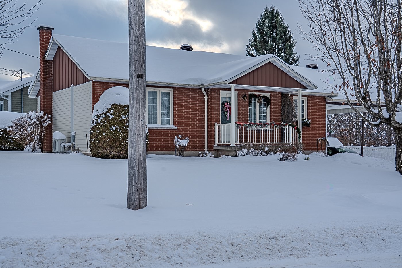 









124


Rue Poitras

,
Val-des-Sources,




QC
J1T3Z2

