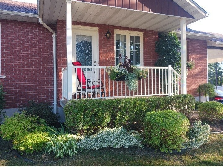 









124


Rue Poitras

,
Val-des-Sources,




QC
J1T3Z2

