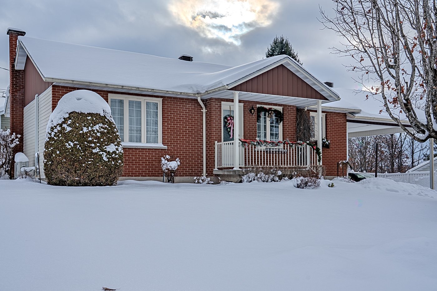 









124


Rue Poitras

,
Val-des-Sources,




QC
J1T3Z2

