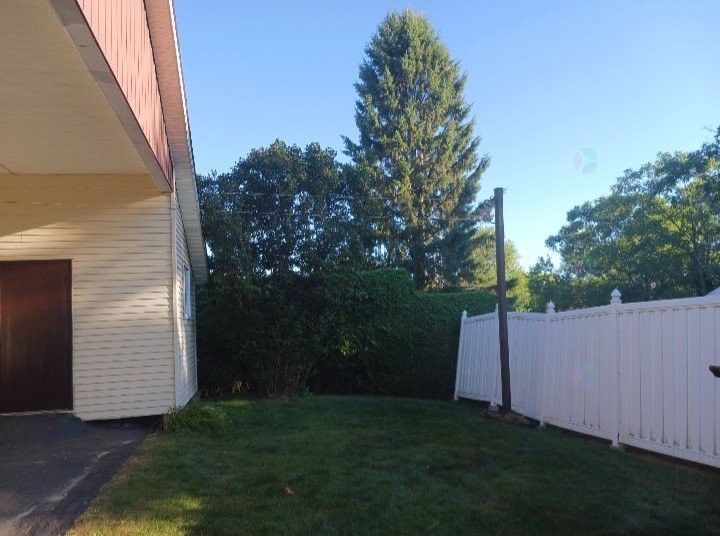 









124


Rue Poitras

,
Val-des-Sources,




QC
J1T3Z2

