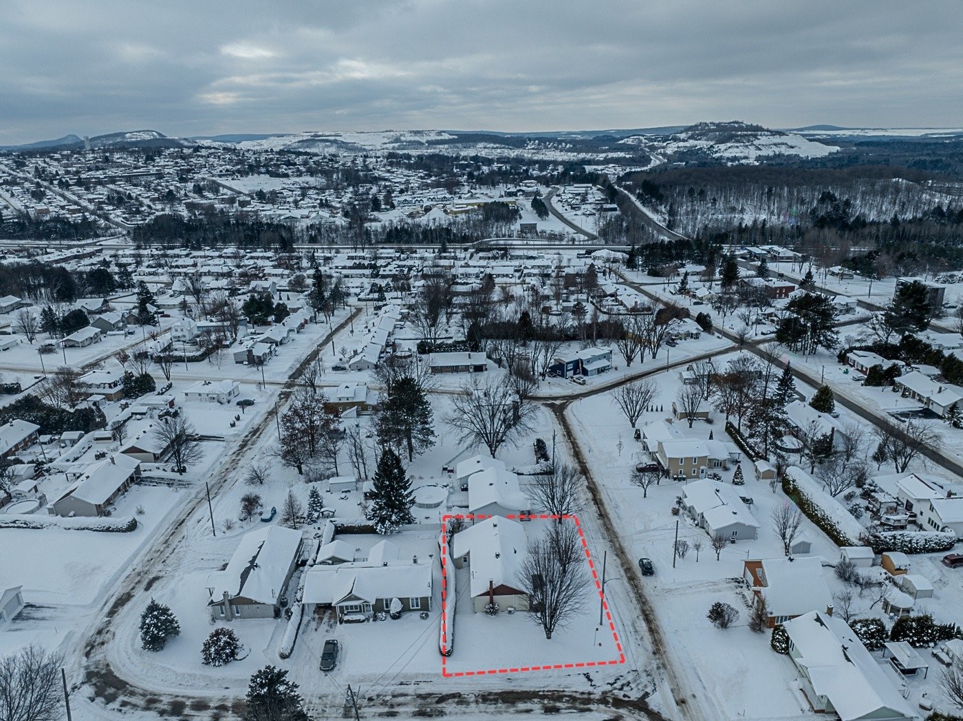 









124


Rue Poitras

,
Val-des-Sources,




QC
J1T3Z2

