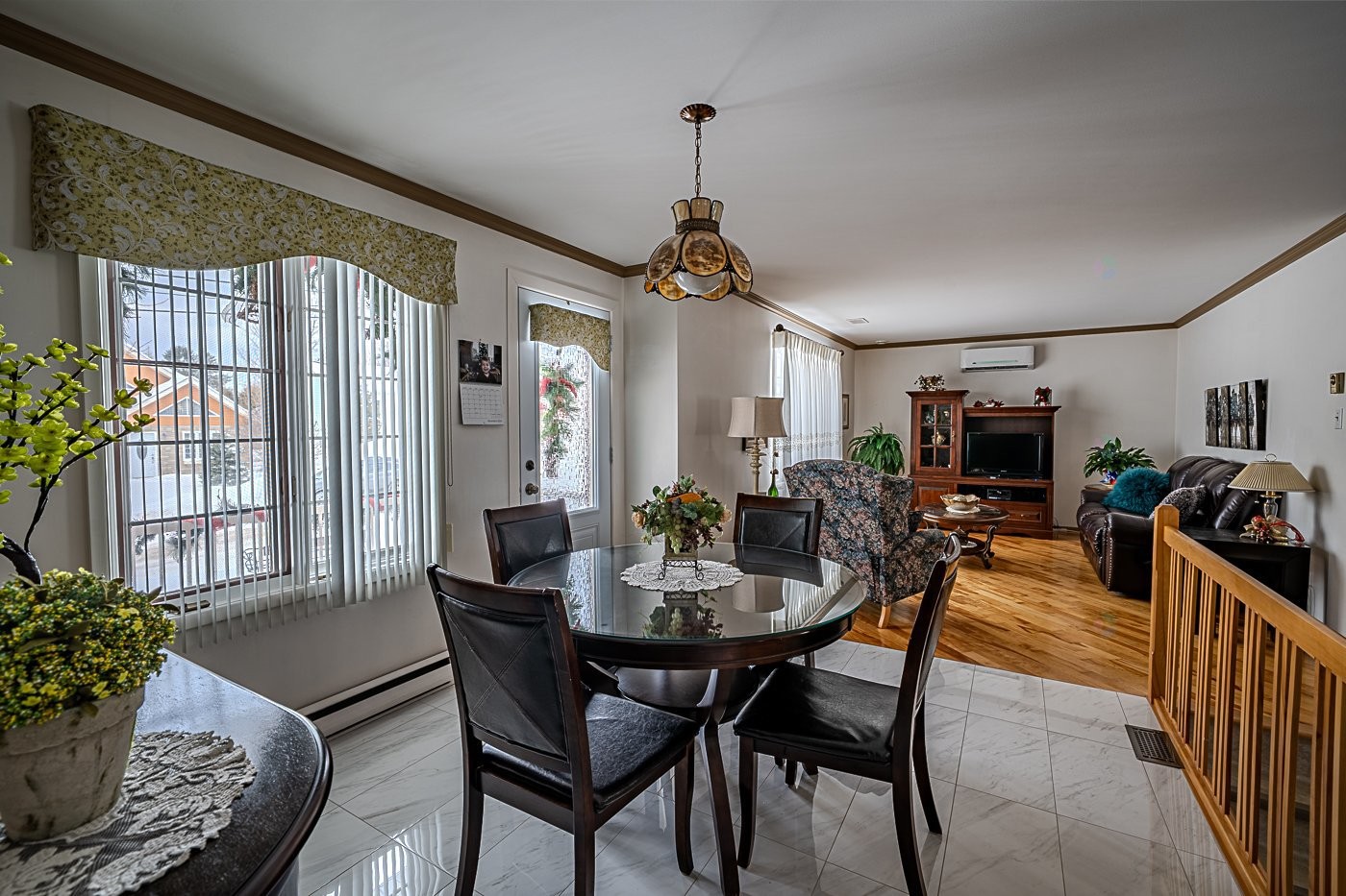 









124


Rue Poitras

,
Val-des-Sources,




QC
J1T3Z2

