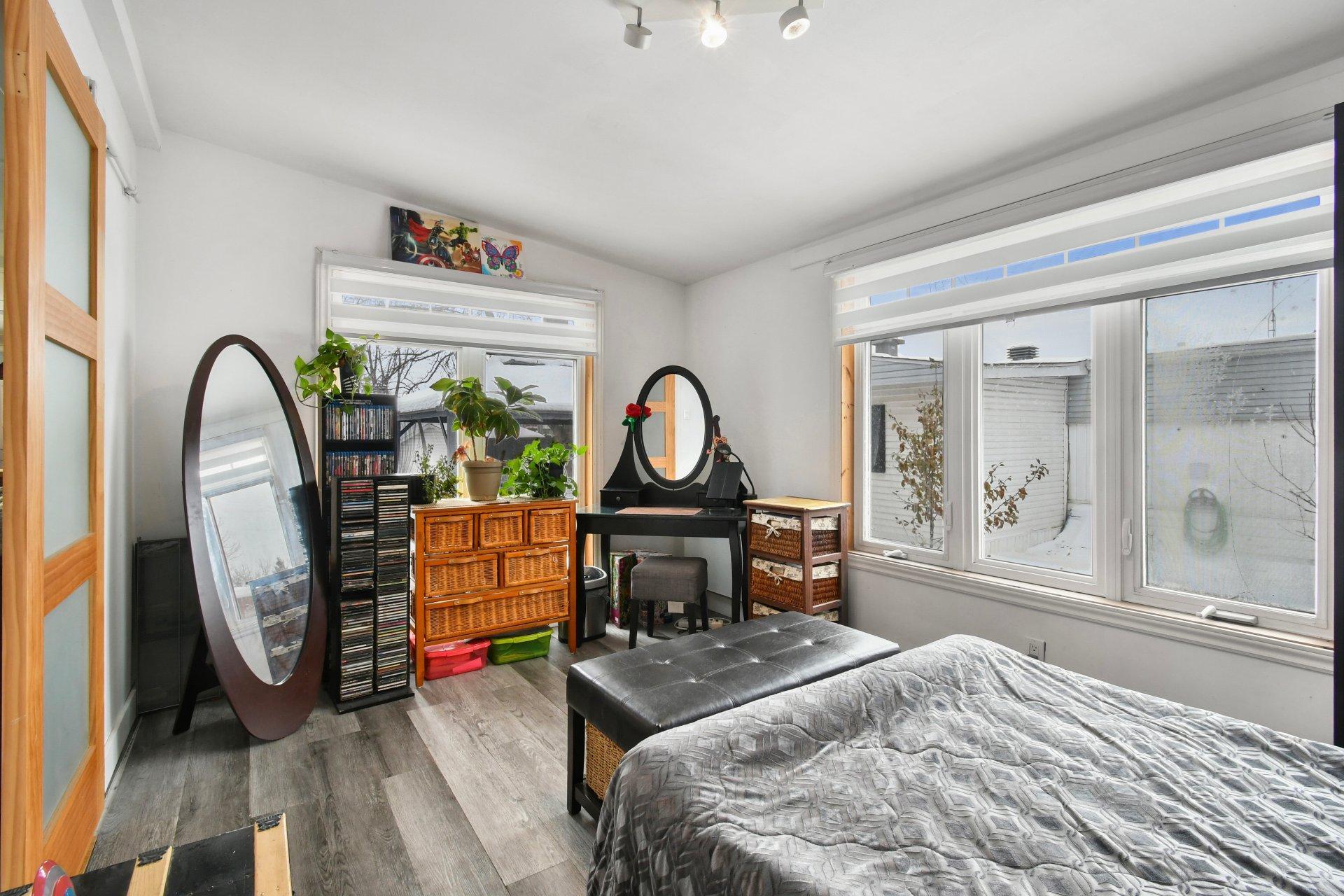 









4


5e Avenue S.

,
Saint-Mathieu,




QC
J0L2H0

