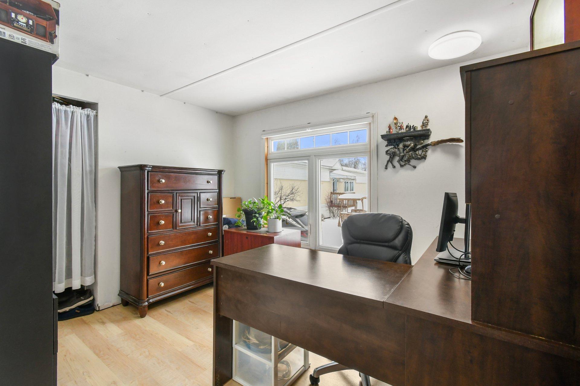 









4


5e Avenue S.

,
Saint-Mathieu,




QC
J0L2H0

