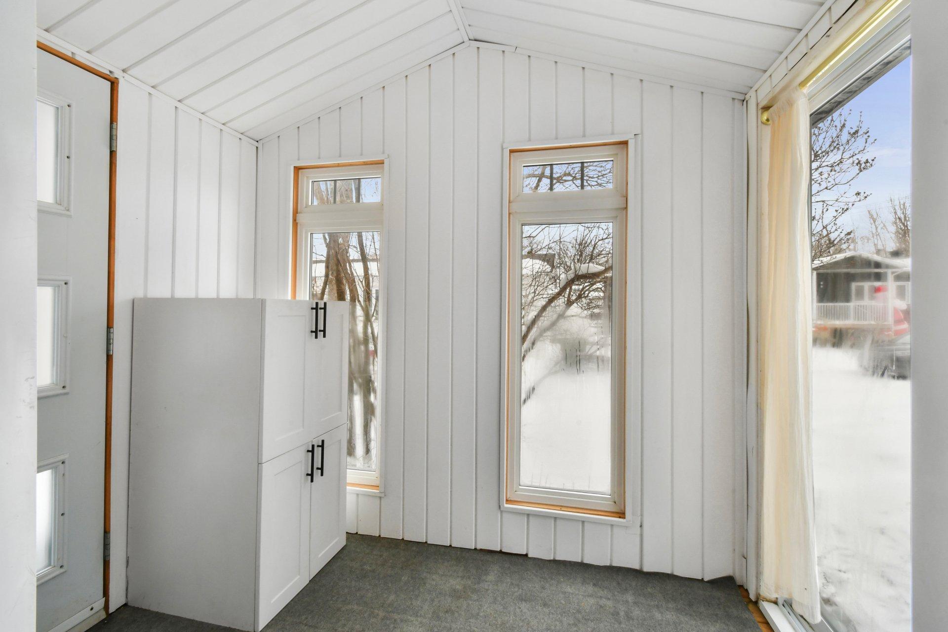 









4


5e Avenue S.

,
Saint-Mathieu,




QC
J0L2H0

