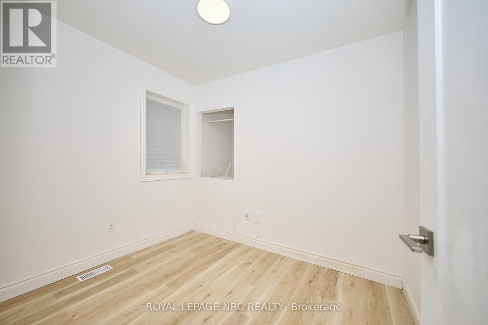 












29 TRAPNELL STREET

,
St. Catharines (E. Chester),




Ontario
L2R1B1

