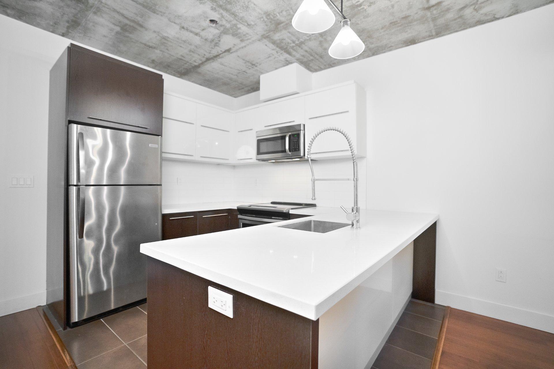 









1199


Rue Bishop

, 806,
Montréal (Ville-Marie),




QC
H3G2E3

