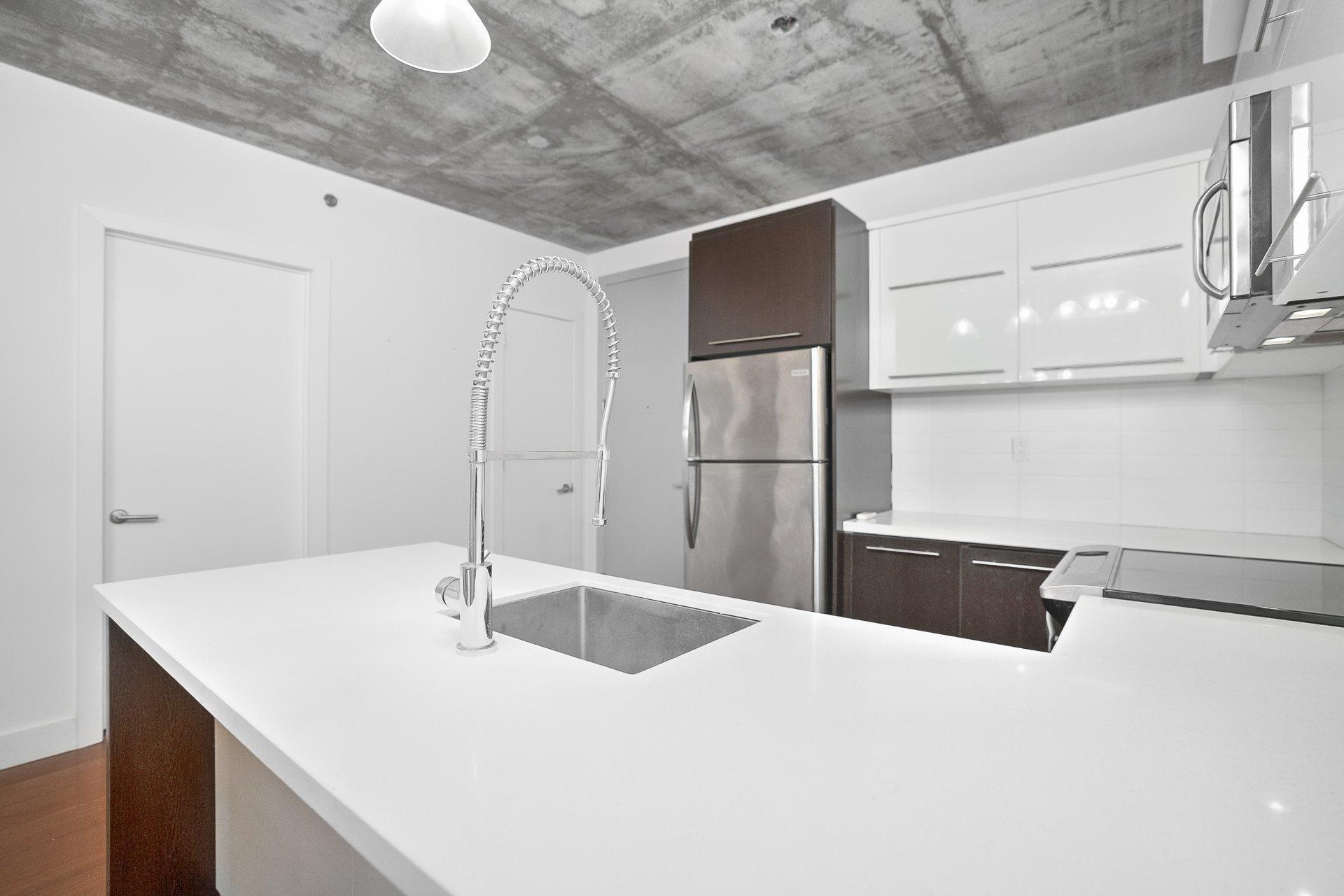 









1199


Rue Bishop

, 806,
Montréal (Ville-Marie),




QC
H3G2E3

