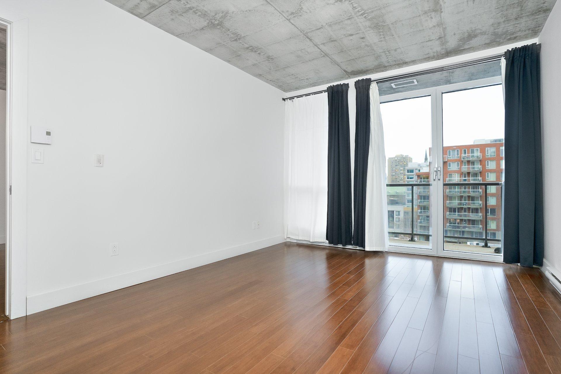 









1199


Rue Bishop

, 806,
Montréal (Ville-Marie),




QC
H3G2E3

