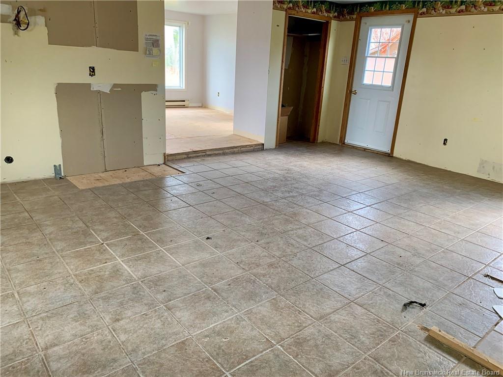 









3787


Main

,
Belledune,




NB
E8G 2K2

