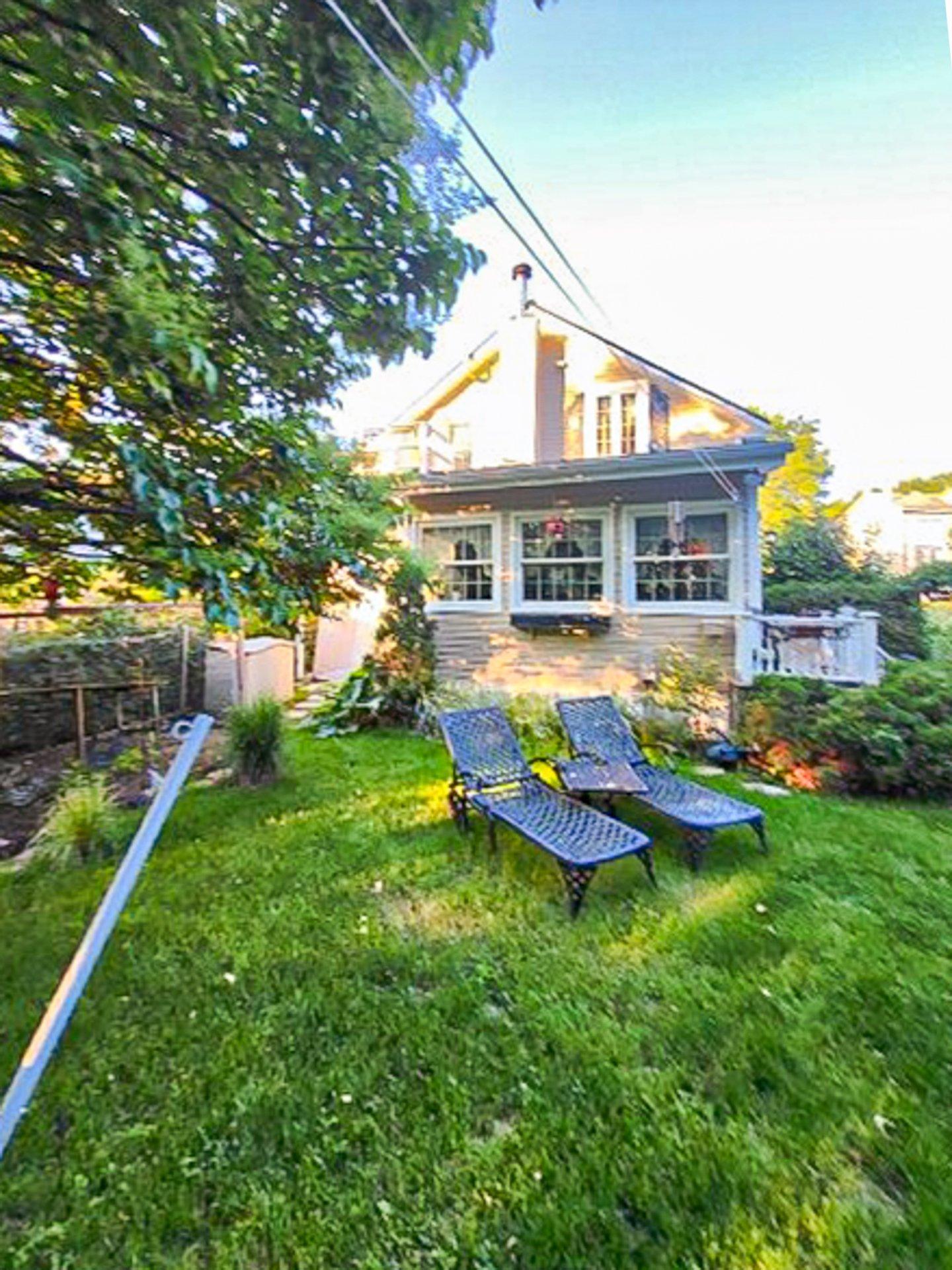 









1418


Rue Labelle

,
Sainte-Adèle,




QC
J8B1E4

