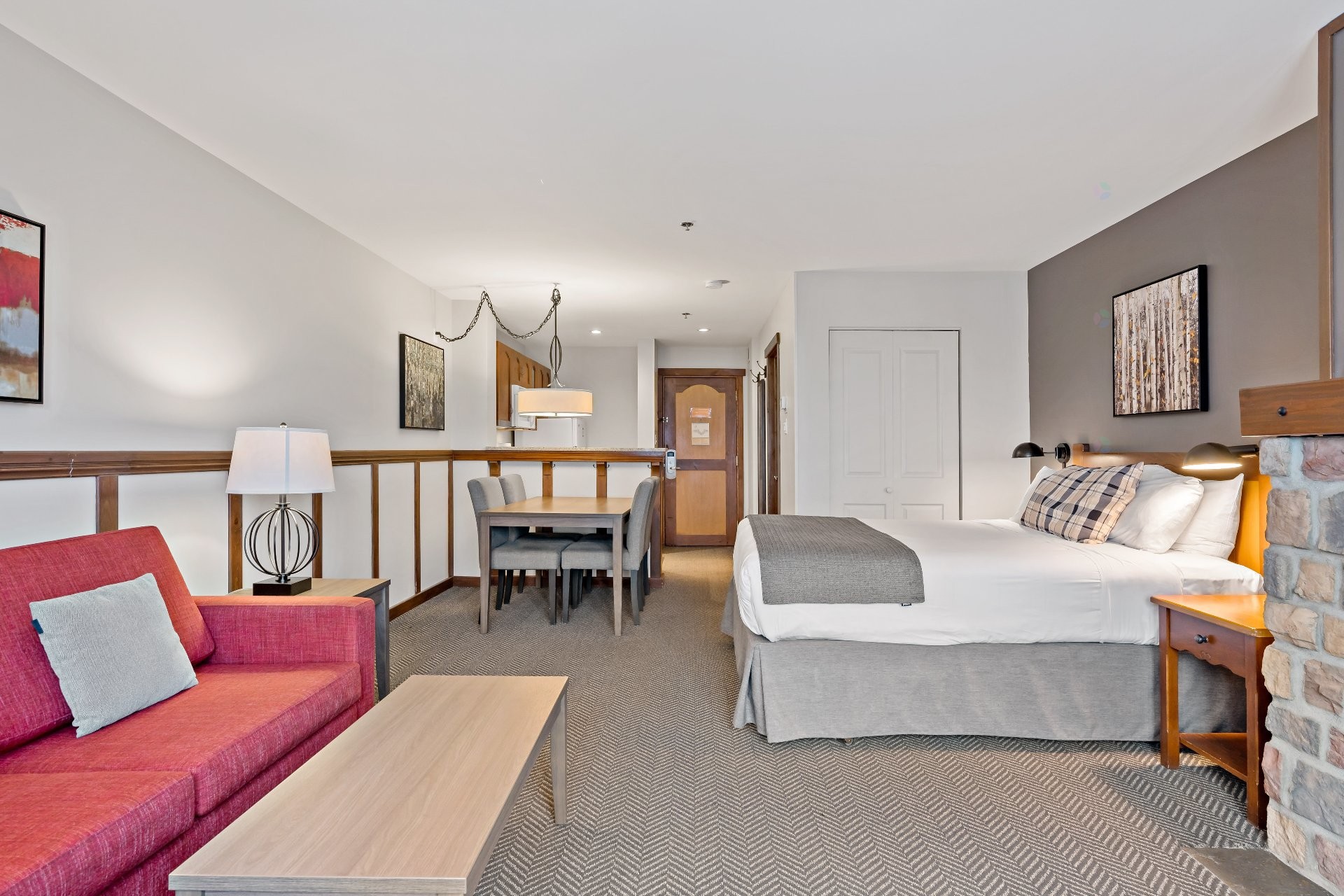 









151


Ch. du Curé-Deslauriers

, 320,
Mont-Tremblant,




QC
J8E1C9

