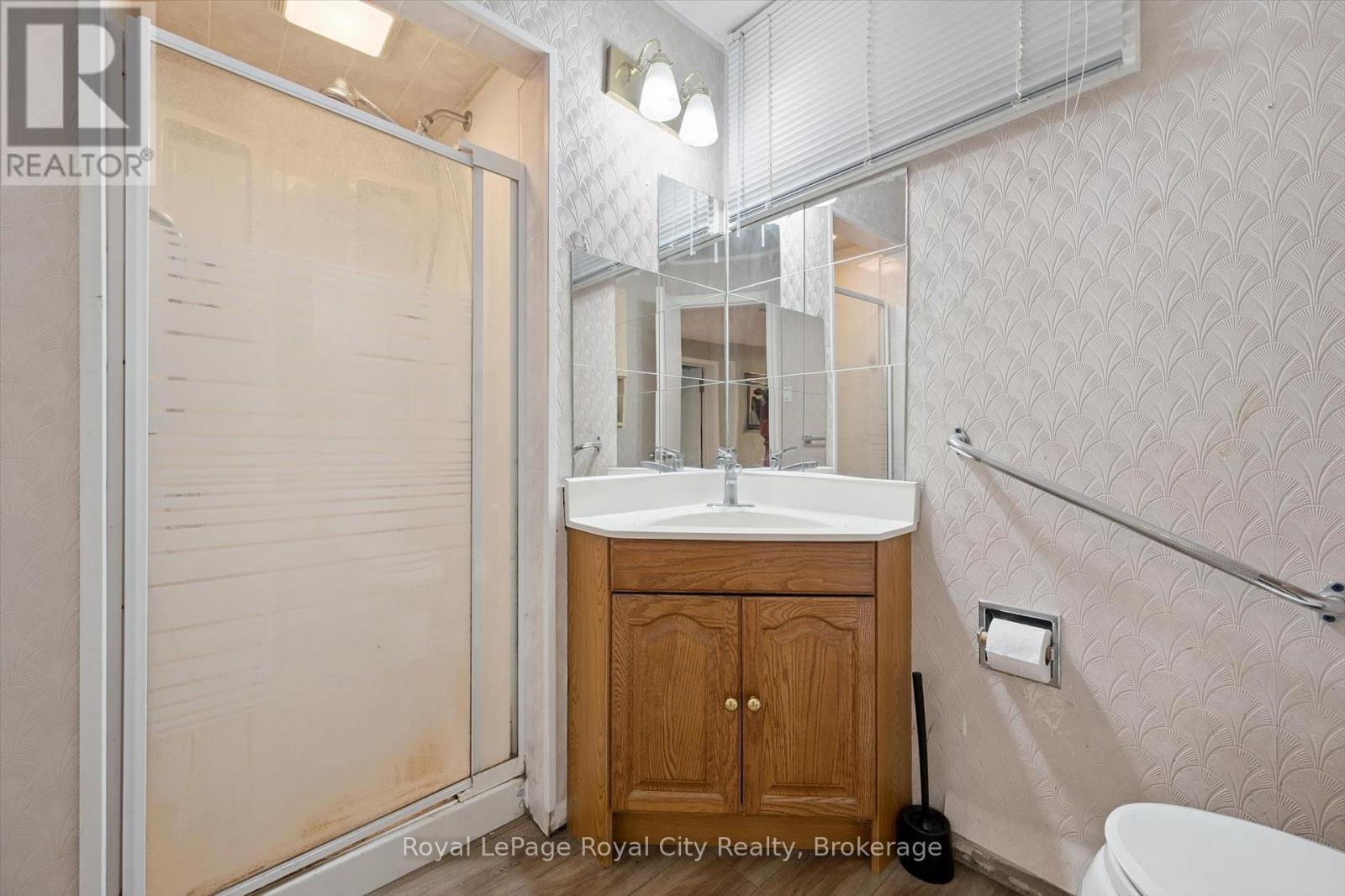 












78 CALLANDER DRIVE

,
Guelph (General Hospital),




Ontario
N1E4H8

