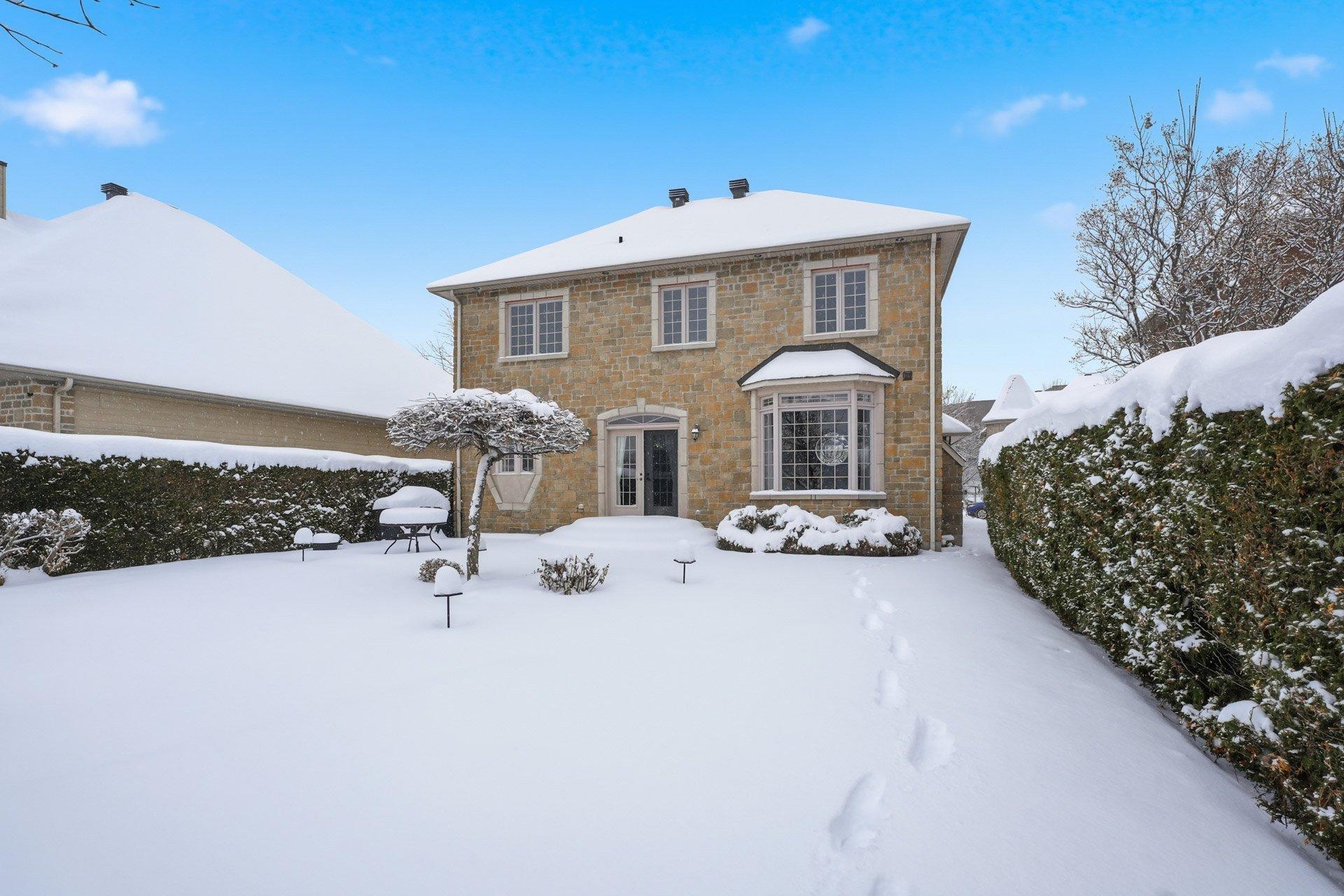 









21


Rue de l'Anse-aux-Bateaux

,
Gatineau (Hull),




QC
J8Z3P3

