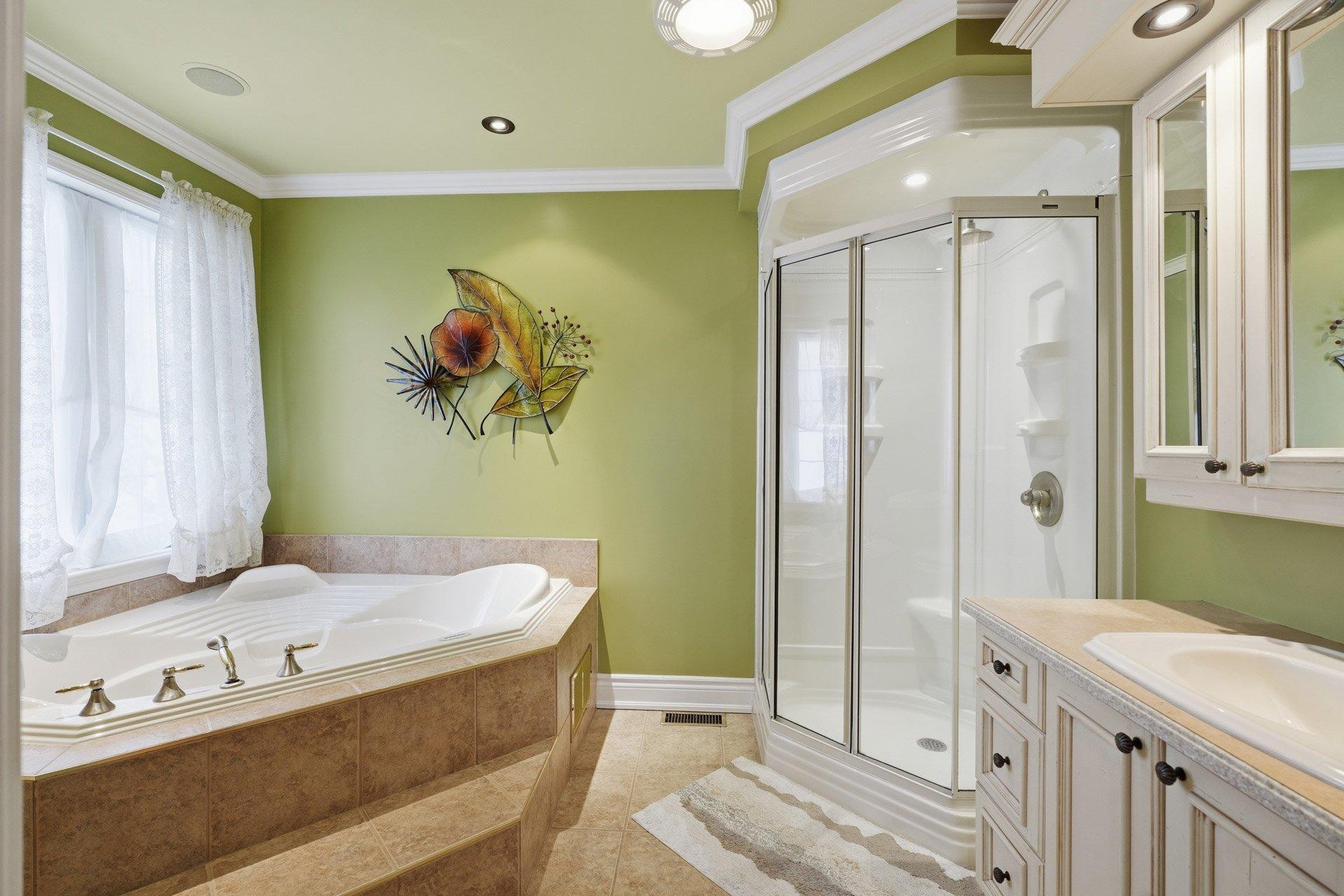 









21


Rue de l'Anse-aux-Bateaux

,
Gatineau (Hull),




QC
J8Z3P3

