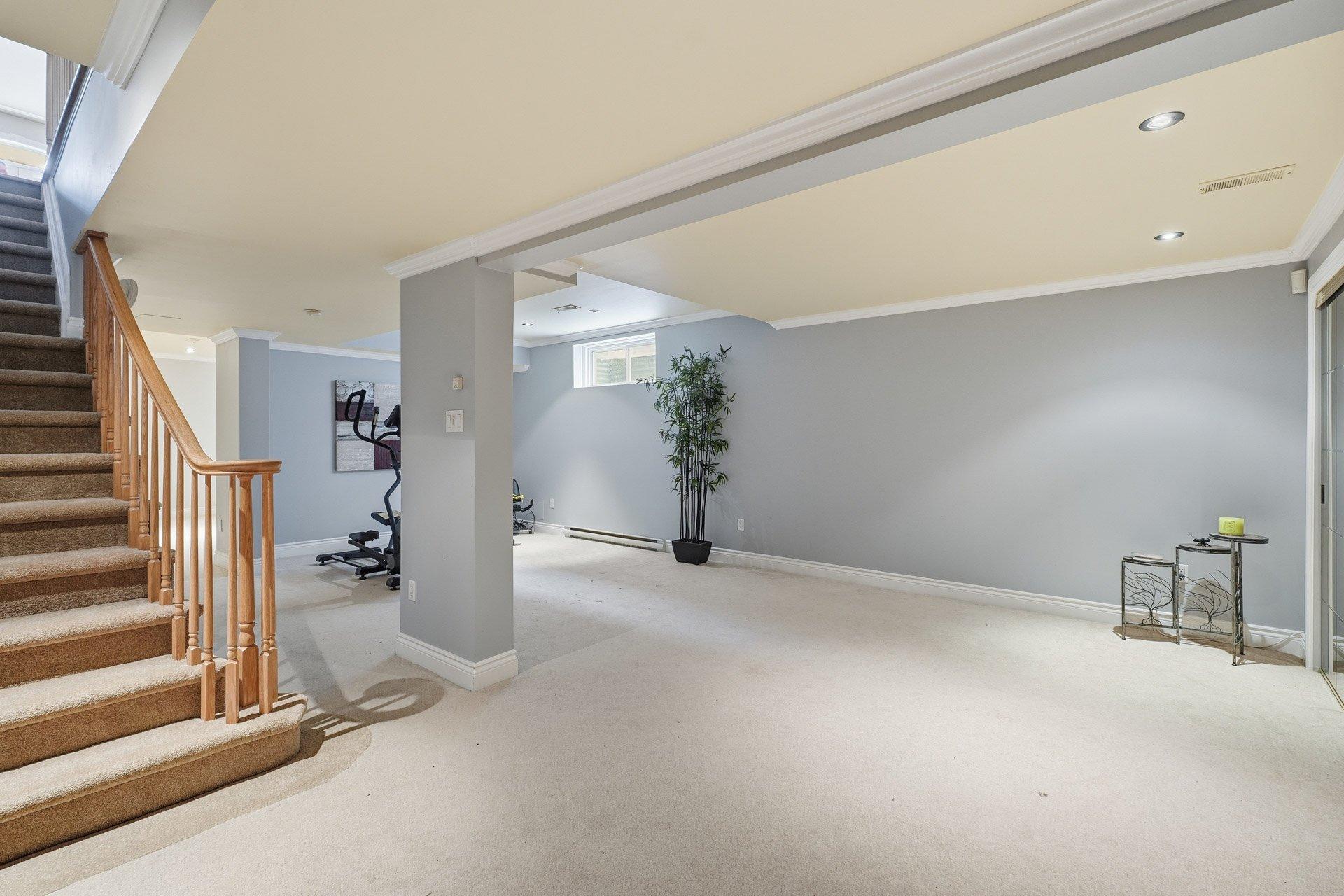 









21


Rue de l'Anse-aux-Bateaux

,
Gatineau (Hull),




QC
J8Z3P3

