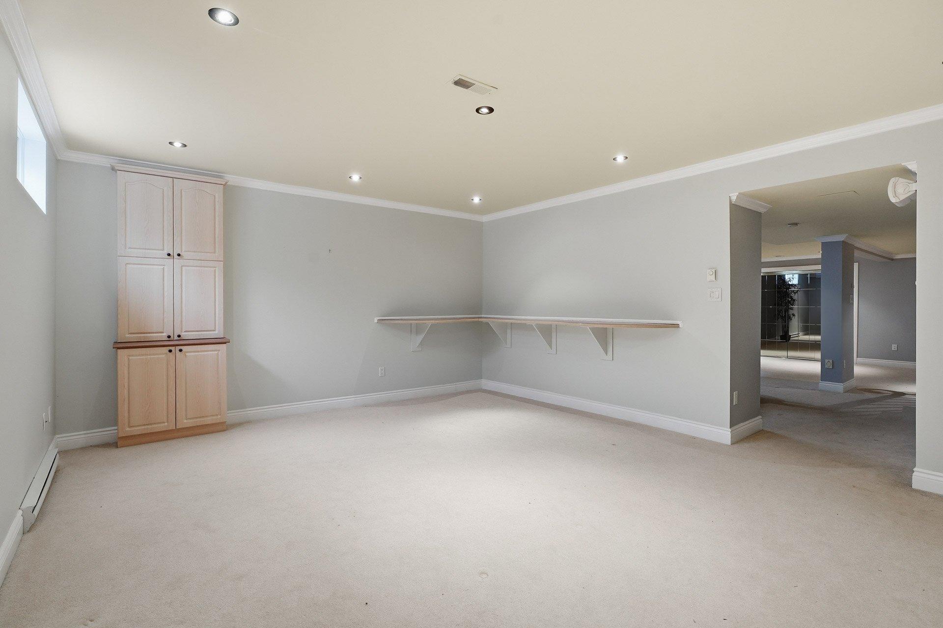 









21


Rue de l'Anse-aux-Bateaux

,
Gatineau (Hull),




QC
J8Z3P3

