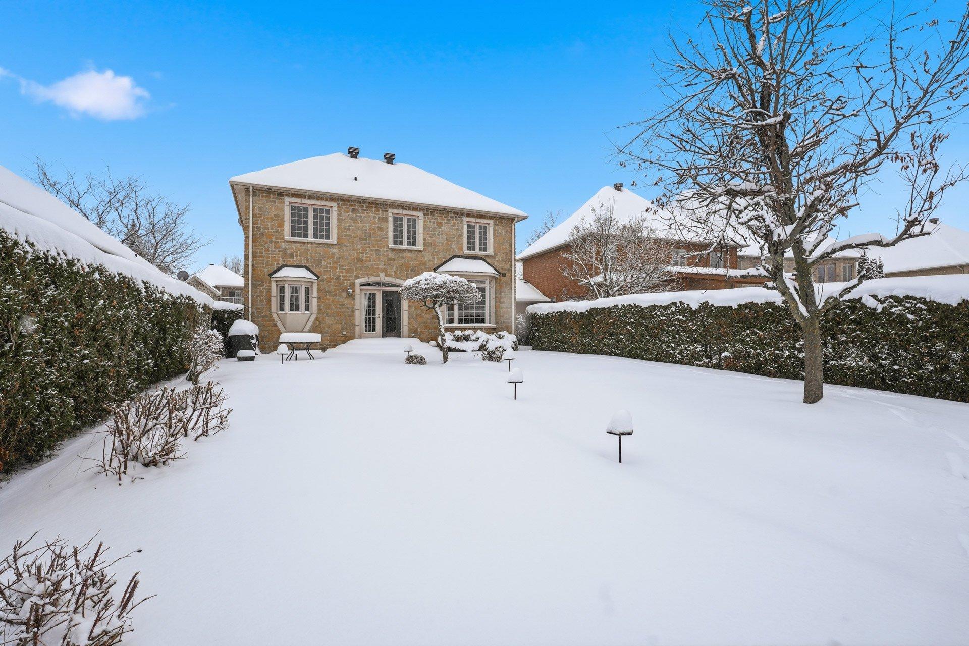 









21


Rue de l'Anse-aux-Bateaux

,
Gatineau (Hull),




QC
J8Z3P3

