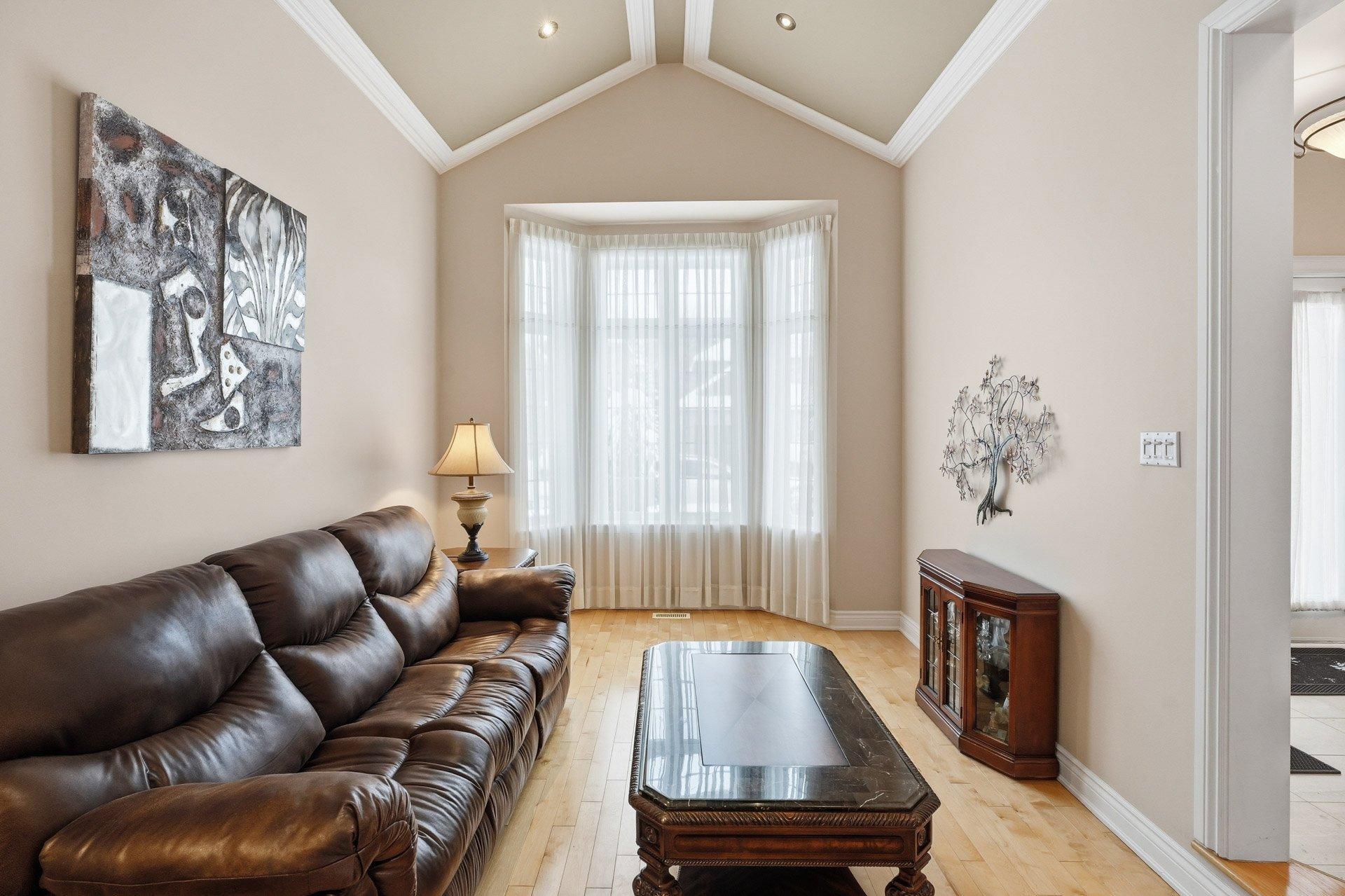 









21


Rue de l'Anse-aux-Bateaux

,
Gatineau (Hull),




QC
J8Z3P3

