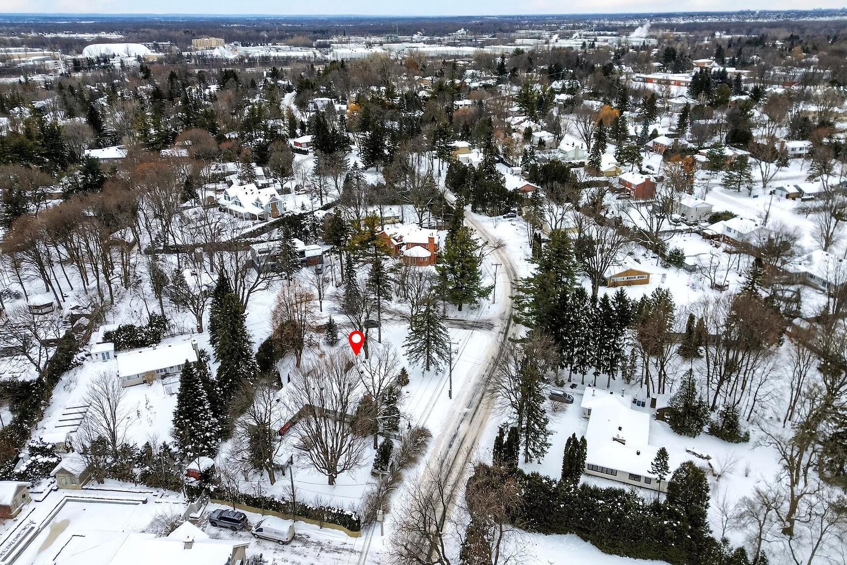 












Rue Sunny Acres

,
Baie-d'Urfé,







QC
H9X3B6

