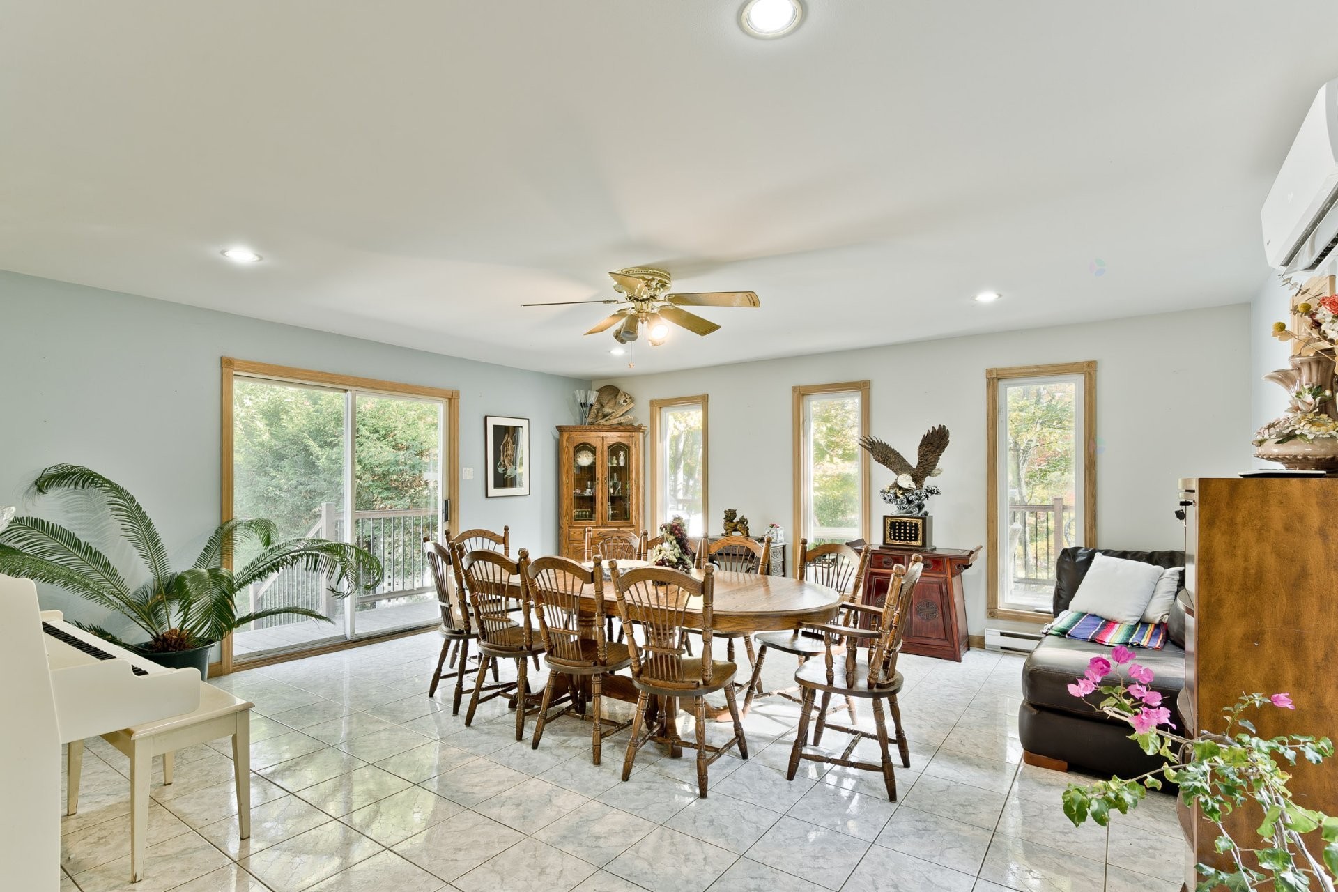 









850


Av. du Parc

,
Sherbrooke (Brompton/Rock Forest/Saint-Élie/Deauville),




QC
J1N3N8

