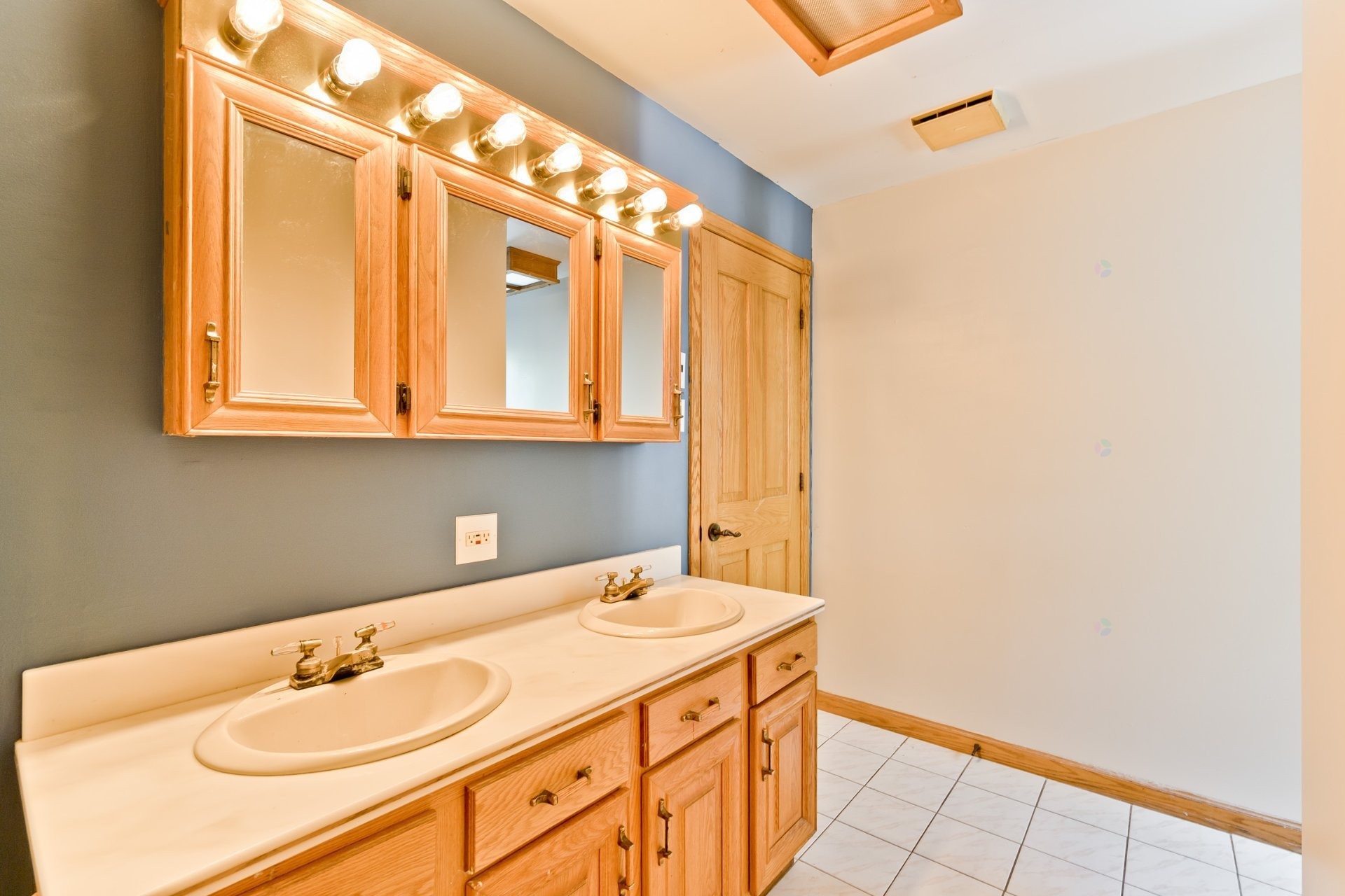 









850


Av. du Parc

,
Sherbrooke (Brompton/Rock Forest/Saint-Élie/Deauville),




QC
J1N3N8

