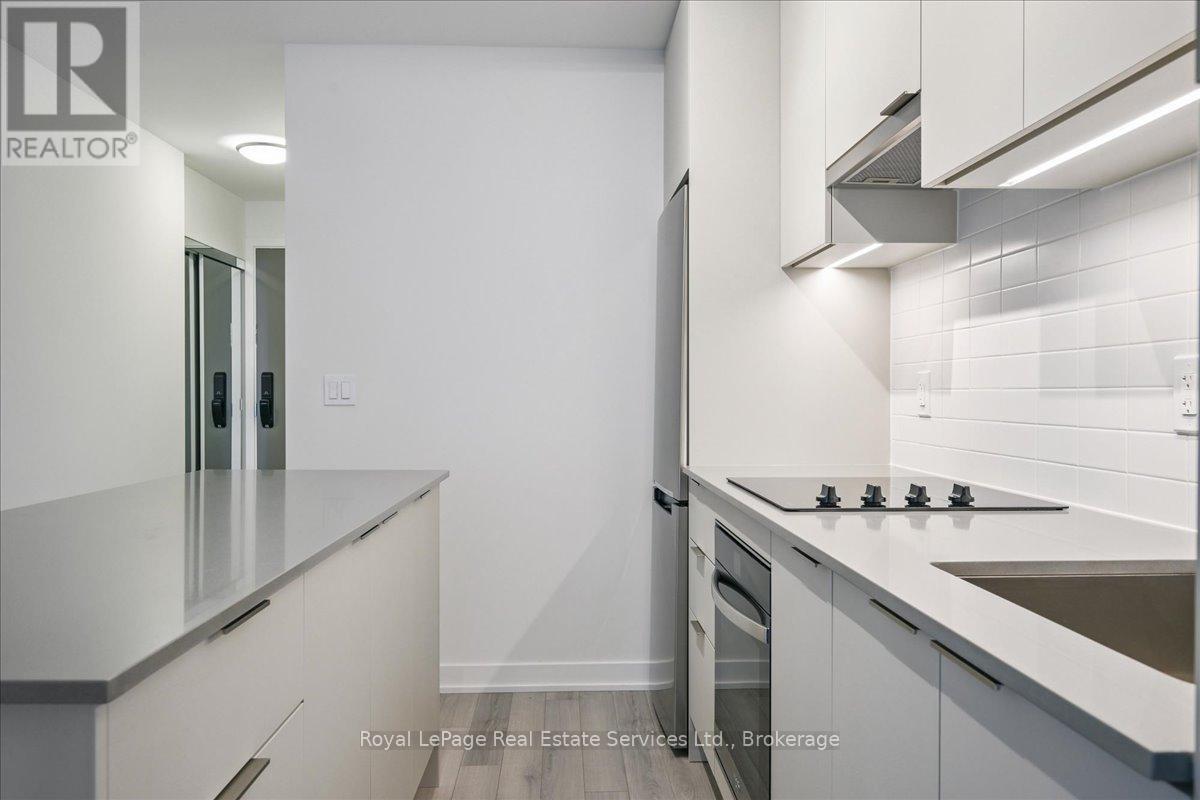 












910B - 3071 TRAFALGAR ROAD

,
Oakville (JM Joshua Meadows),




Ontario
L6H8C6

