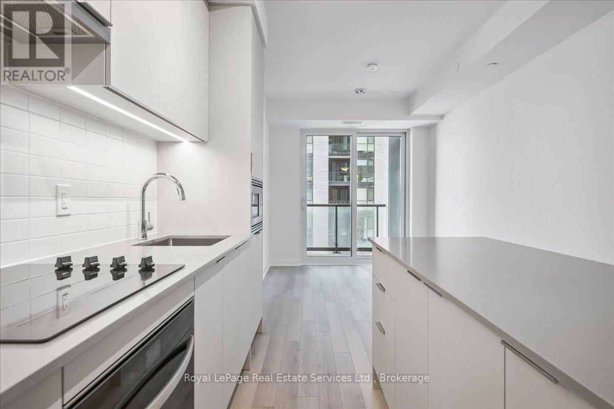 












910B - 3071 TRAFALGAR ROAD

,
Oakville (JM Joshua Meadows),




Ontario
L6H8C6

