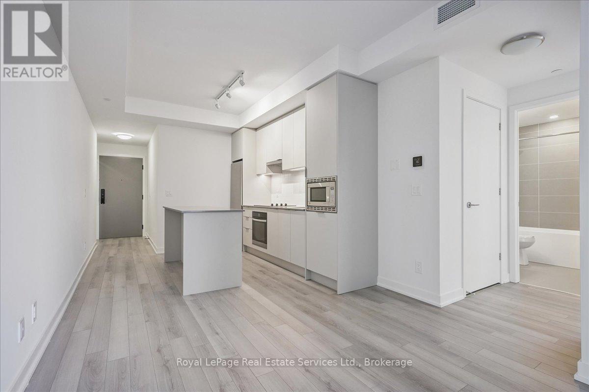 












910B - 3071 TRAFALGAR ROAD

,
Oakville (JM Joshua Meadows),




Ontario
L6H8C6

