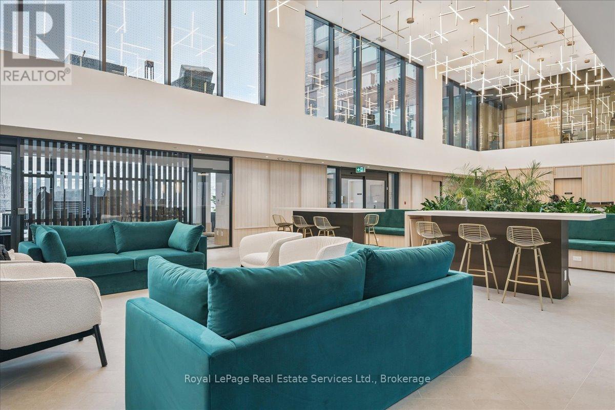 












910B - 3071 TRAFALGAR ROAD

,
Oakville (JM Joshua Meadows),




Ontario
L6H8C6

