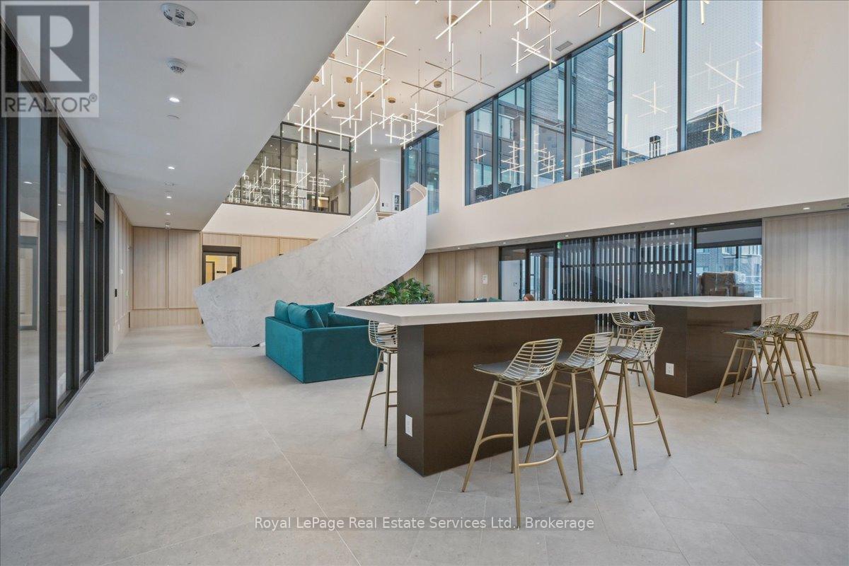 












910B - 3071 TRAFALGAR ROAD

,
Oakville (JM Joshua Meadows),




Ontario
L6H8C6

