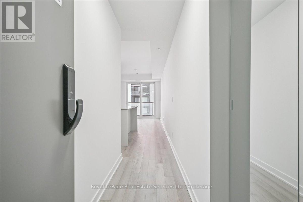 












910B - 3071 TRAFALGAR ROAD

,
Oakville (JM Joshua Meadows),




Ontario
L6H8C6

