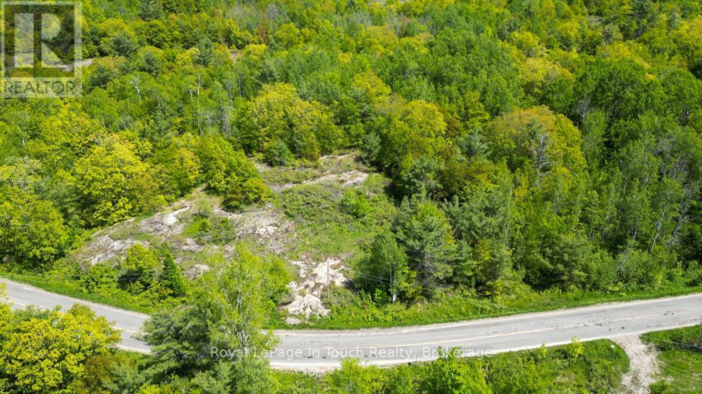 












408 SOUTH BAY ROAD

,
Georgian Bay (Baxter),







Ontario
L0K1S0

