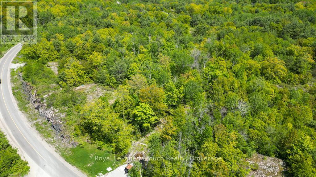 












446 SOUTH BAY ROAD

,
Georgian Bay (Baxter),







Ontario
L0K1S0

