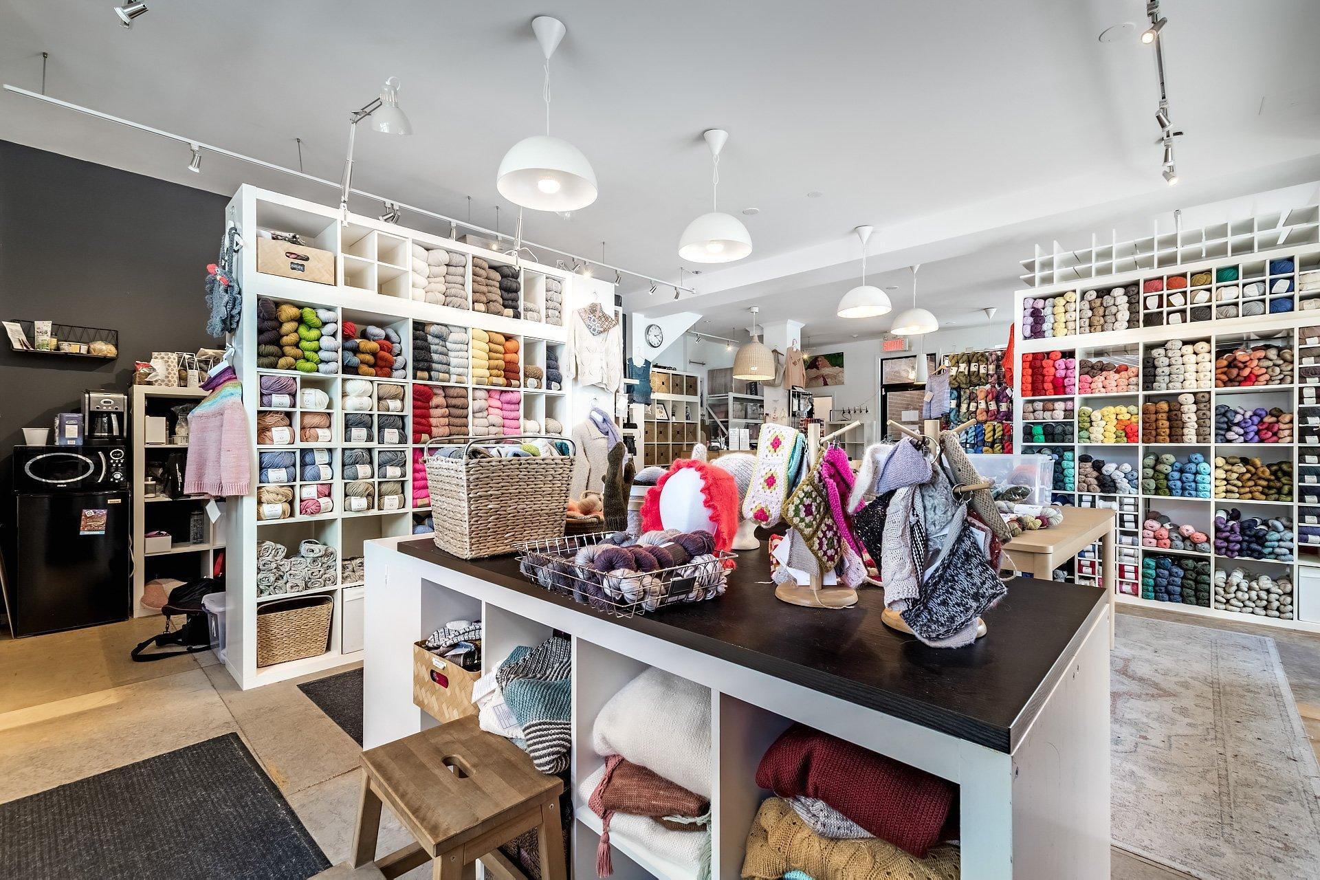 









6050


Av. de Monkland

,
Montréal (Côte-des-Neiges/Notre-Dame-de-Grâce),




QC
H4A1H2

