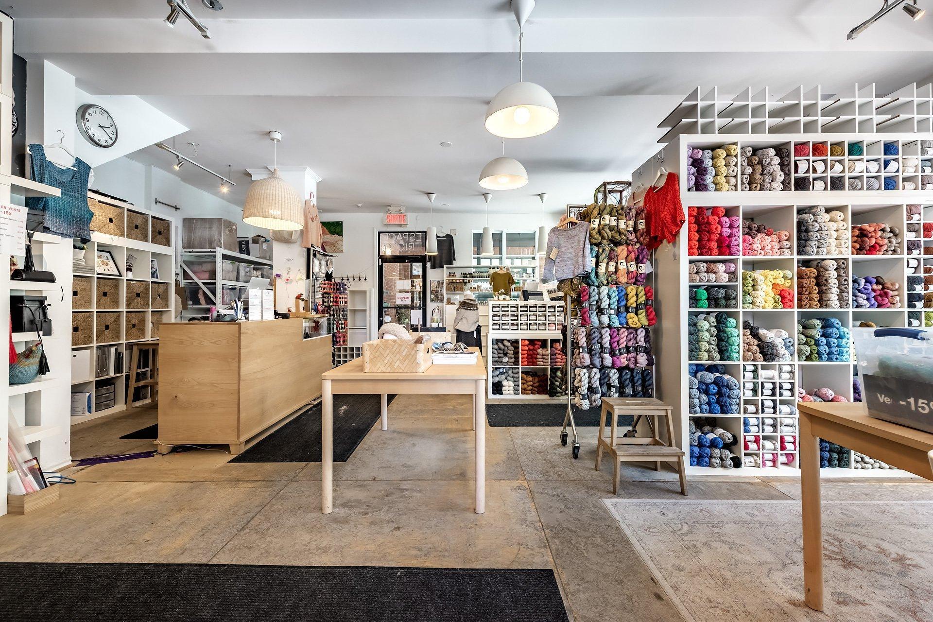 









6050


Av. de Monkland

,
Montréal (Côte-des-Neiges/Notre-Dame-de-Grâce),




QC
H4A1H2

