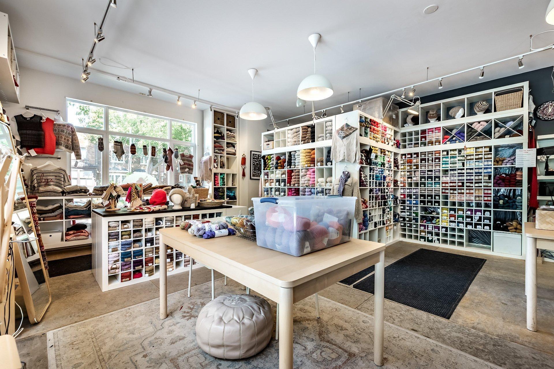 









6050


Av. de Monkland

,
Montréal (Côte-des-Neiges/Notre-Dame-de-Grâce),




QC
H4A1H2

